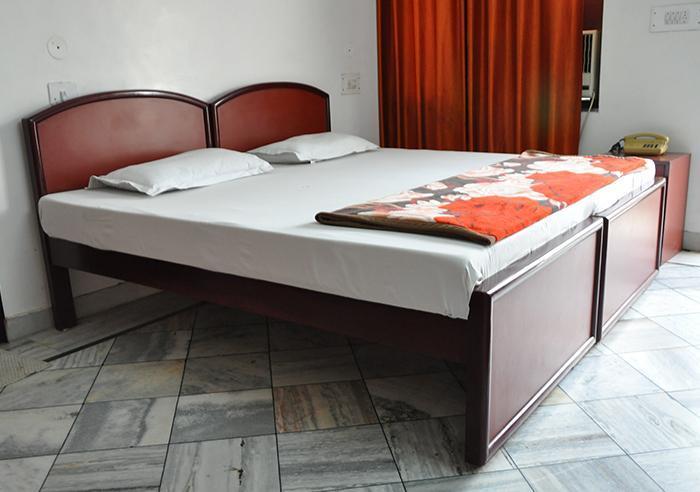 Hotel Pritam Palace Hisar Экстерьер фото