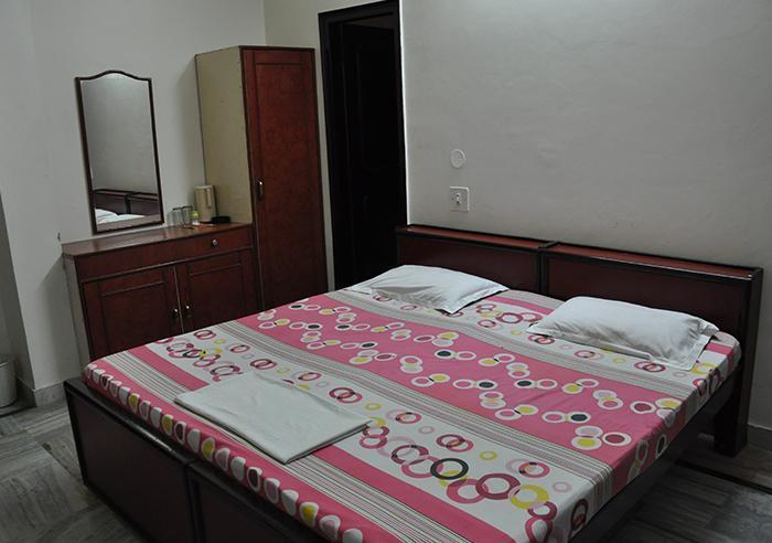 Hotel Pritam Palace Hisar Экстерьер фото